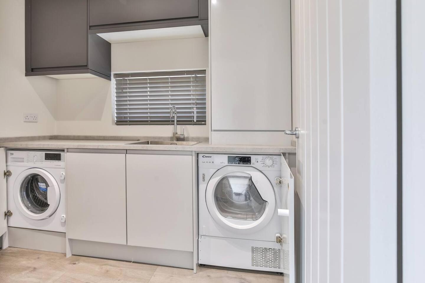Modern, Cosy Whole House Wifi Close To Attractions Sheffield Esterno foto