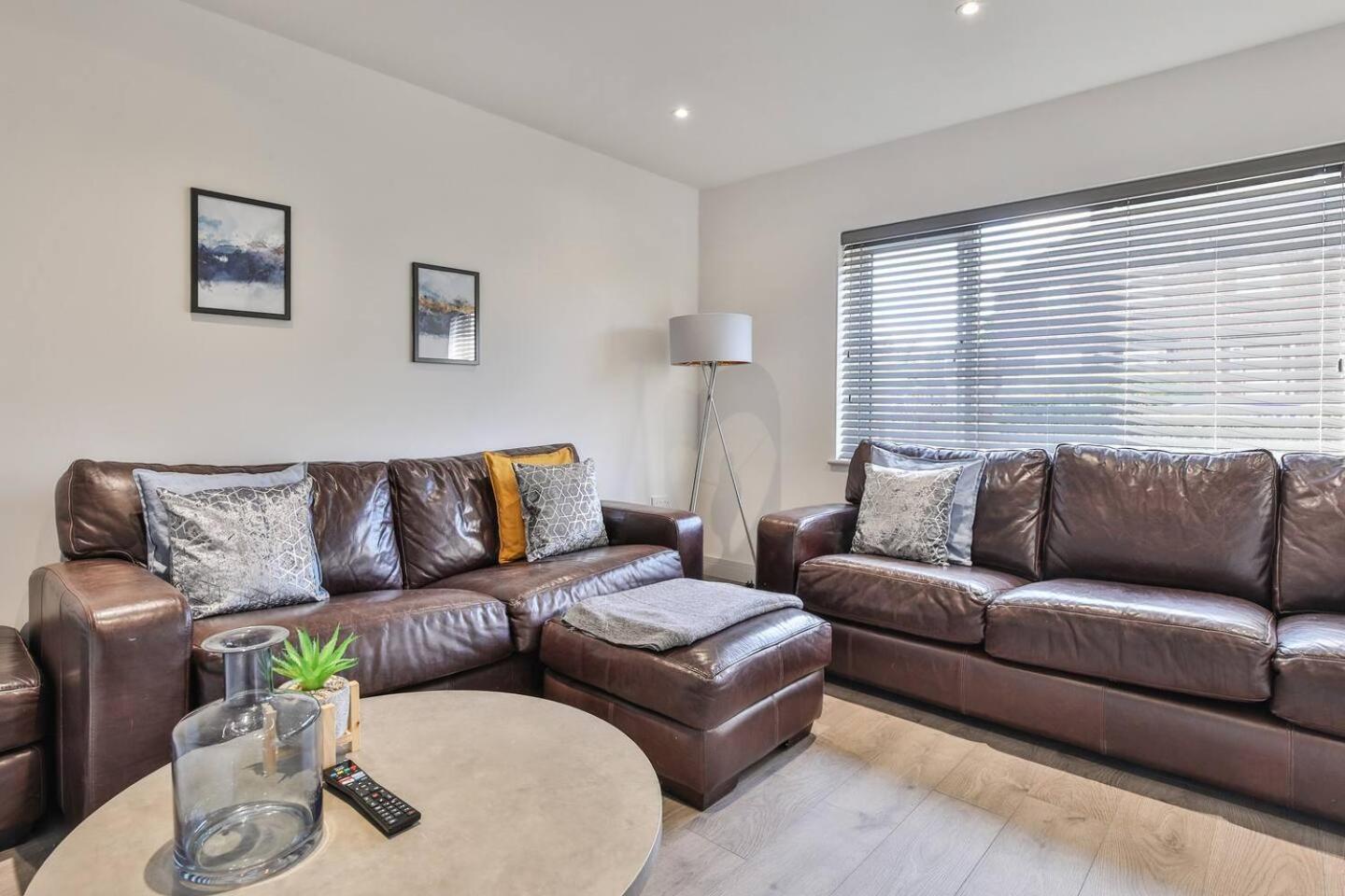 Modern, Cosy Whole House Wifi Close To Attractions Sheffield Esterno foto