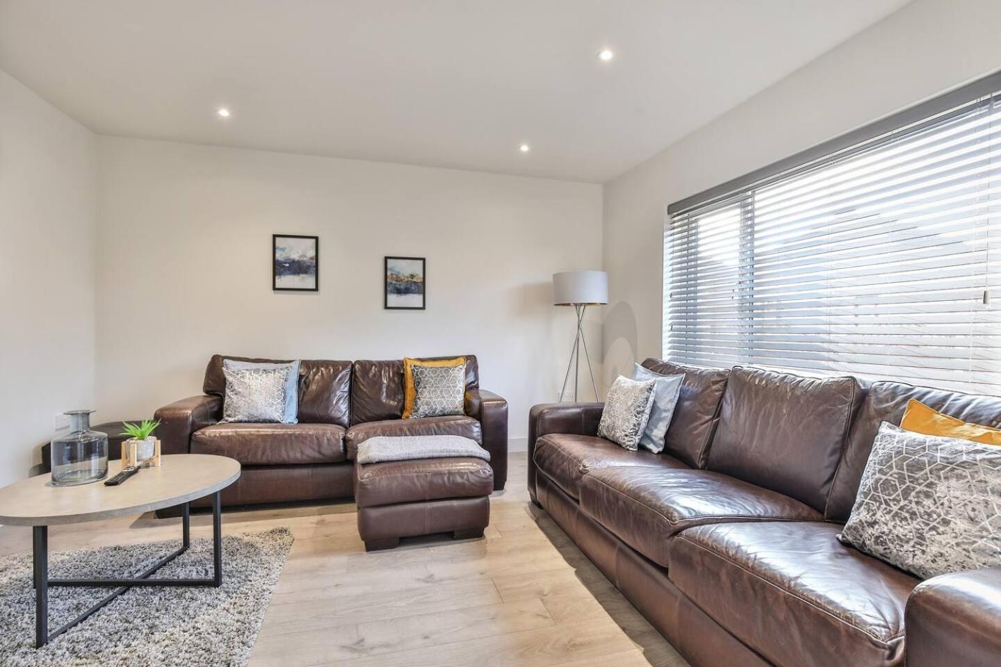 Modern, Cosy Whole House Wifi Close To Attractions Sheffield Esterno foto